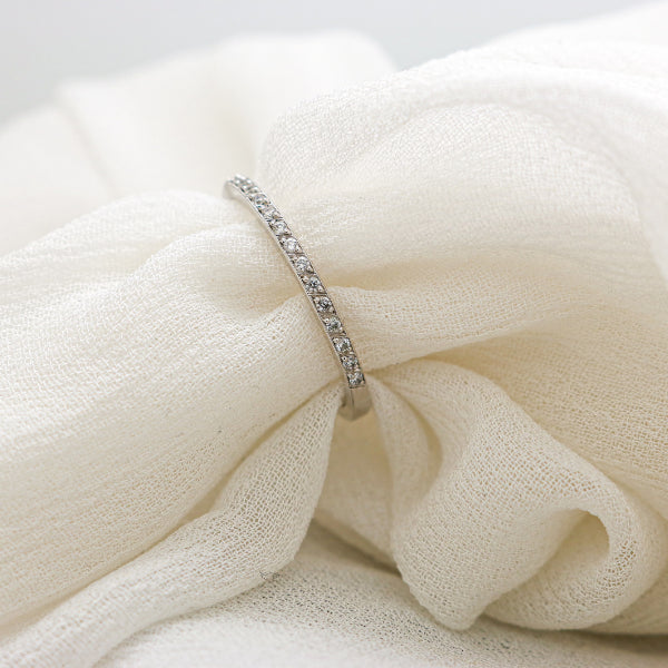 18ct White Gold DIA 19 = .095ct E/F SI Ring