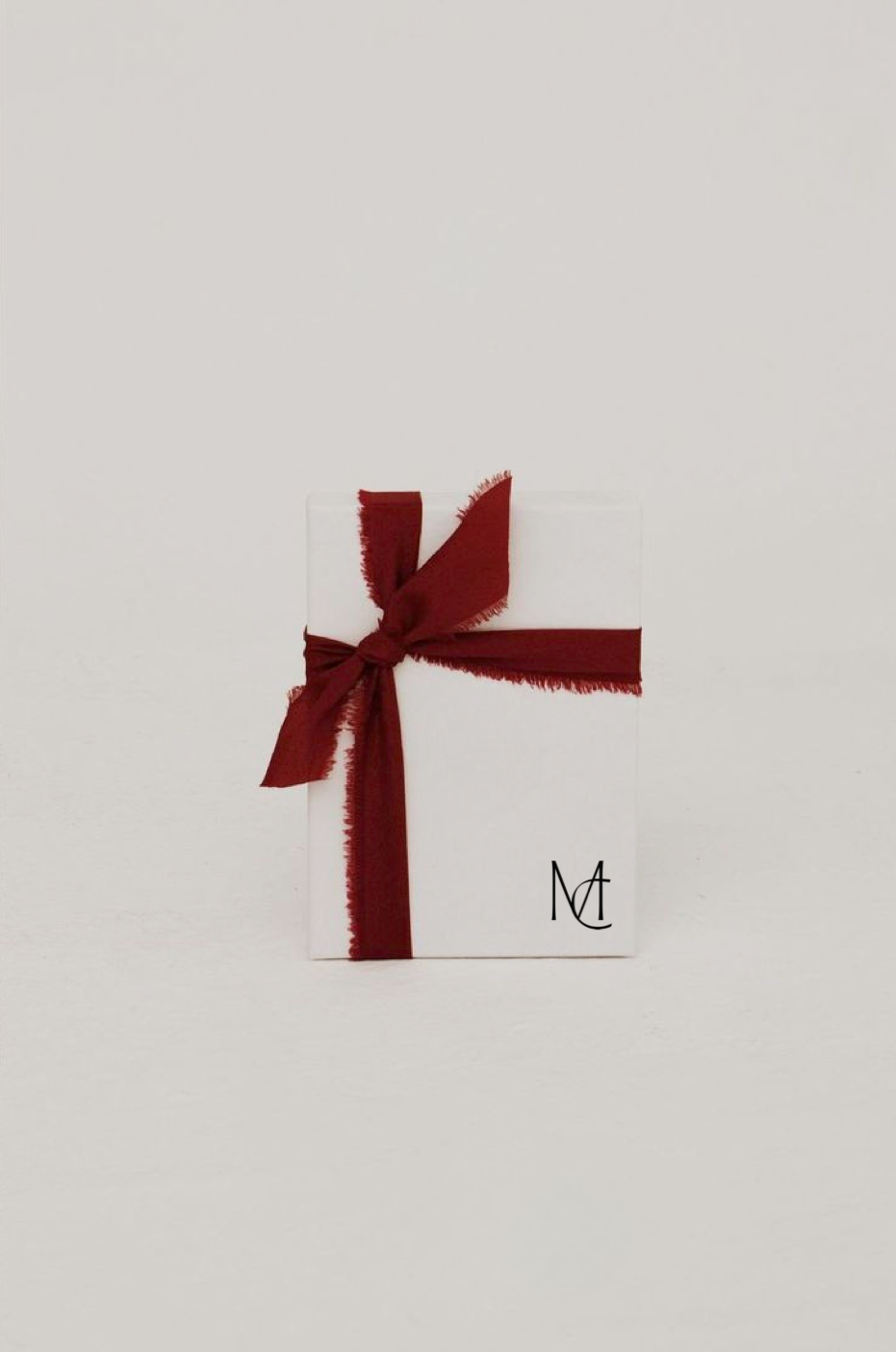 McLean & Co Jewellery Box with a red Christmas bow