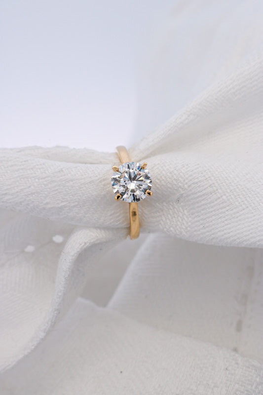 2 CARAT SOLITAIRE ENGAGEMENT RING