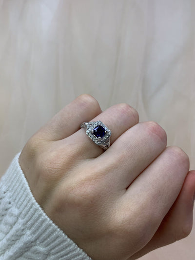1.04ct Ceylon Sapphire and Diamond White Gold Ring