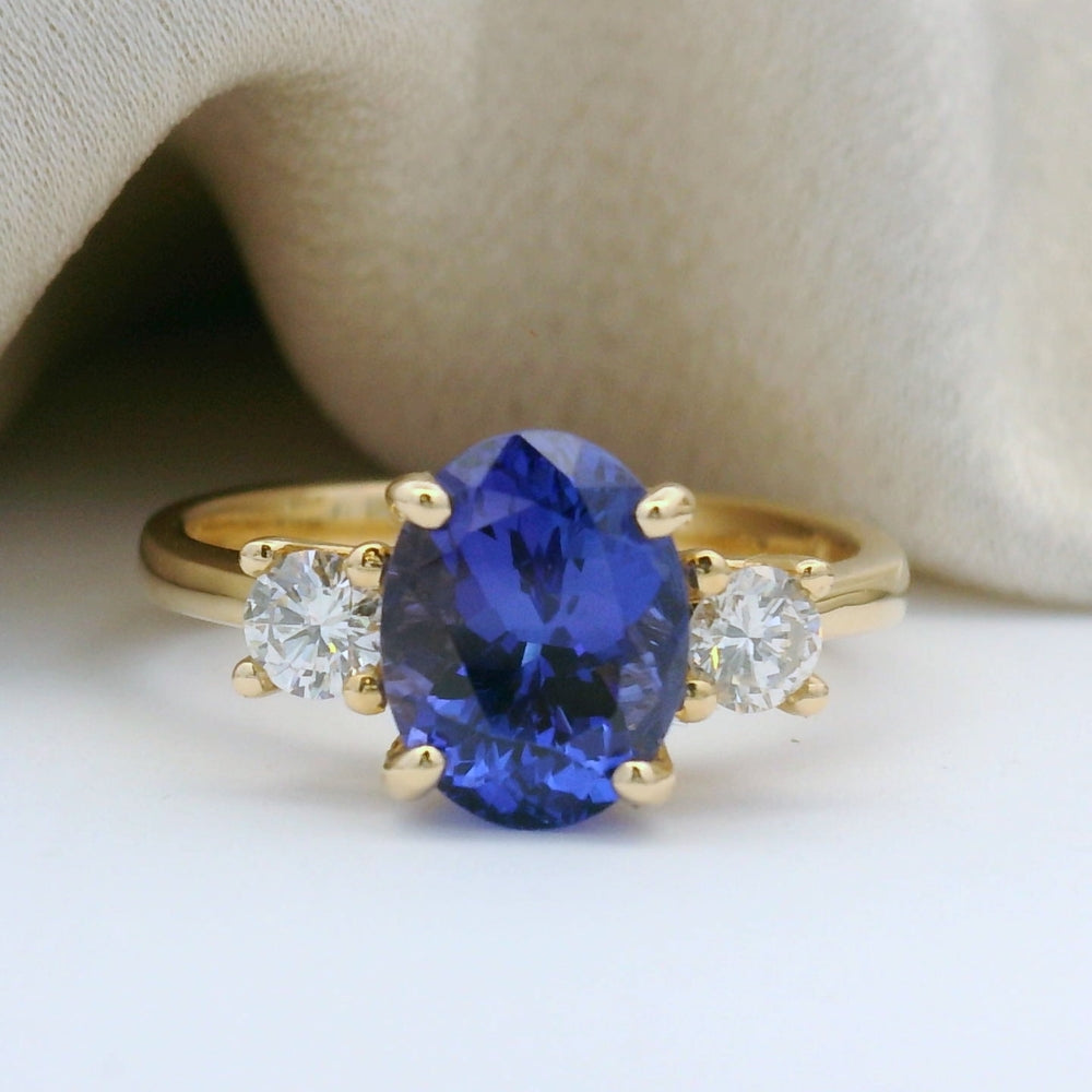 Tanzanite and Diamond Ring