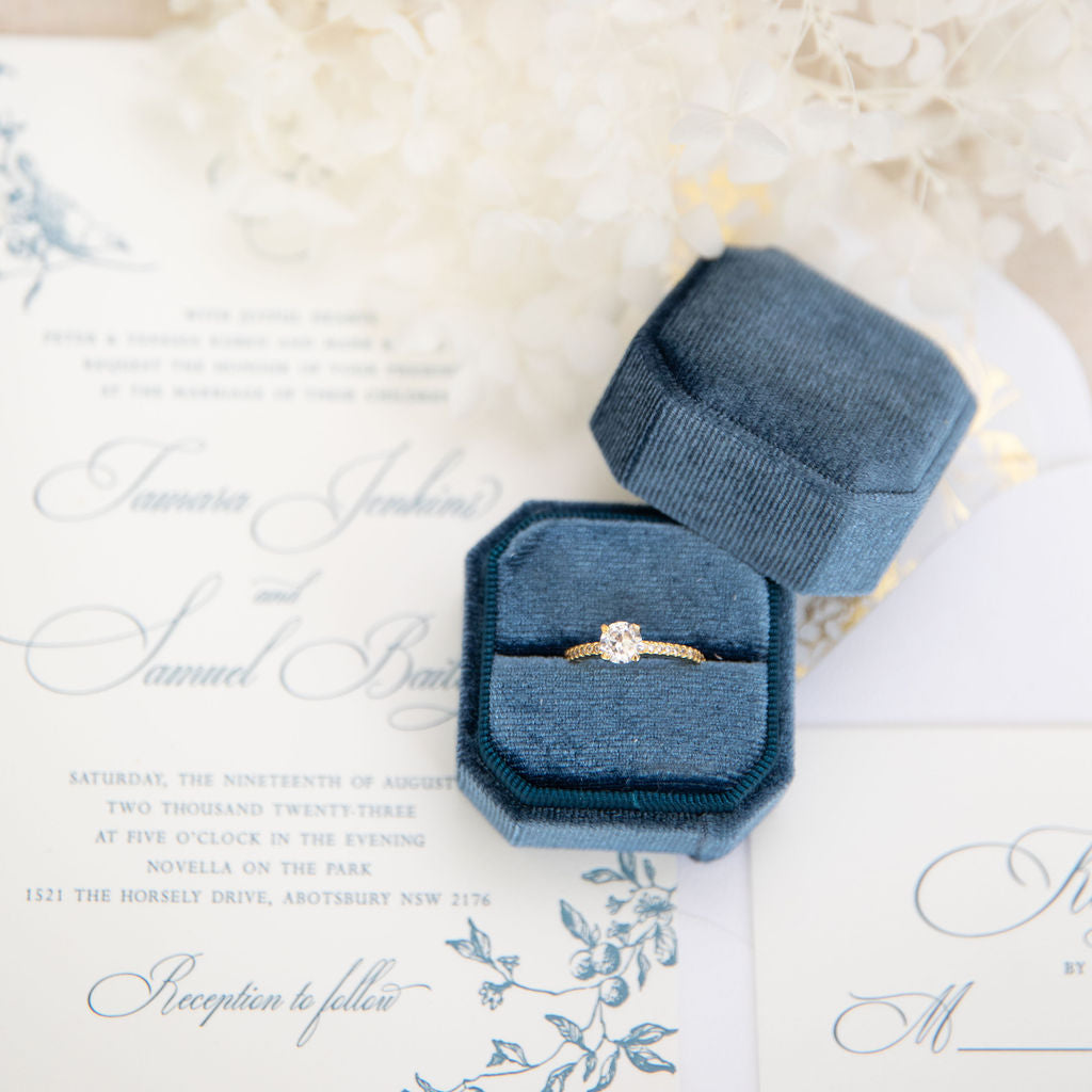 Wedding Engagement Velvet Ring Box