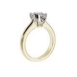 Oval Cut Diamond Solitare Engagement Ring