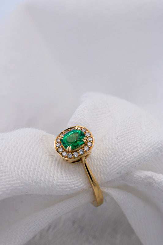 emerald halo yellow gold ring